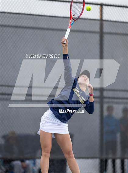 Thumbnail 1 in UHSAA 5A Semifinals photogallery.