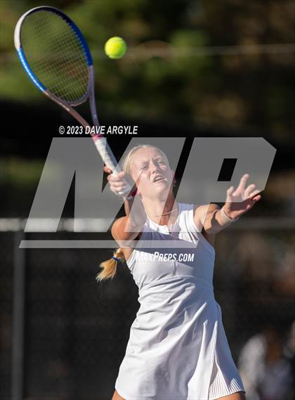 Thumbnail 3 in UHSAA 5A Semifinals photogallery.