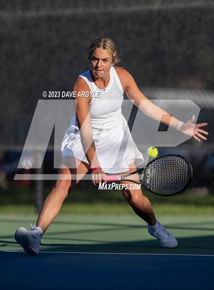 Thumbnail 2 in UHSAA 5A Semifinals photogallery.