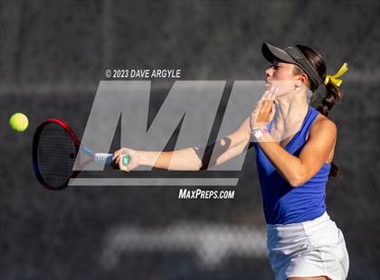 Thumbnail 2 in UHSAA 5A Semifinals photogallery.