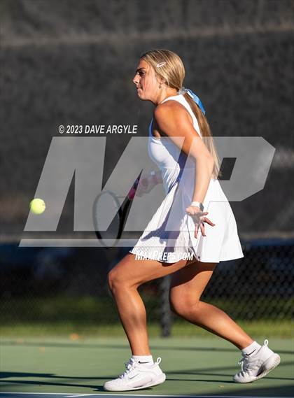 Thumbnail 3 in UHSAA 5A Semifinals photogallery.