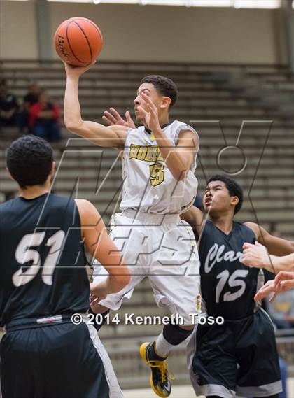 Thumbnail 1 in East Central vs. Clark (SAISD Tournament) photogallery.