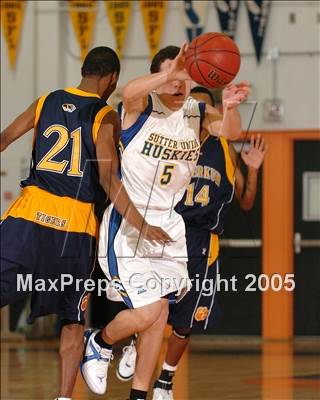 Thumbnail 1 in Inderkum vs. Sutter (Roseville Tiger Challenge) photogallery.