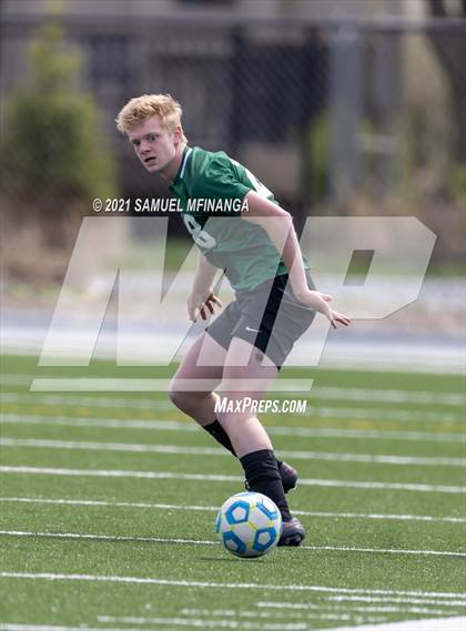 Thumbnail 1 in Gretna vs. Millard North photogallery.