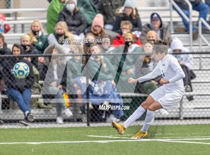 Thumbnail 2 in Gretna vs. Millard North photogallery.