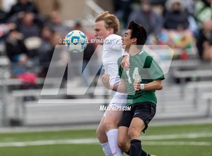 Thumbnail 1 in Gretna vs. Millard North photogallery.