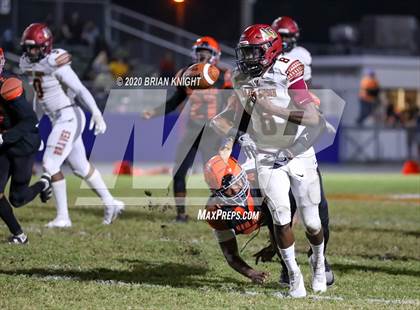 Thumbnail 2 in Lake Gibson vs. Southeast (FHSAA Class 6A Regional Playoff) photogallery.