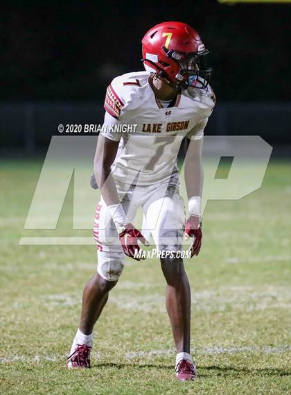 Thumbnail 3 in Lake Gibson vs. Southeast (FHSAA Class 6A Regional Playoff) photogallery.