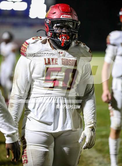 Thumbnail 3 in Lake Gibson vs. Southeast (FHSAA Class 6A Regional Playoff) photogallery.