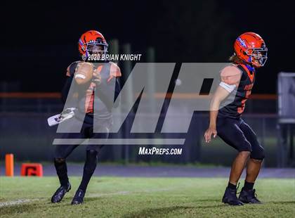 Thumbnail 3 in Lake Gibson vs. Southeast (FHSAA Class 6A Regional Playoff) photogallery.