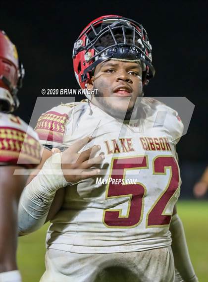 Thumbnail 2 in Lake Gibson vs. Southeast (FHSAA Class 6A Regional Playoff) photogallery.