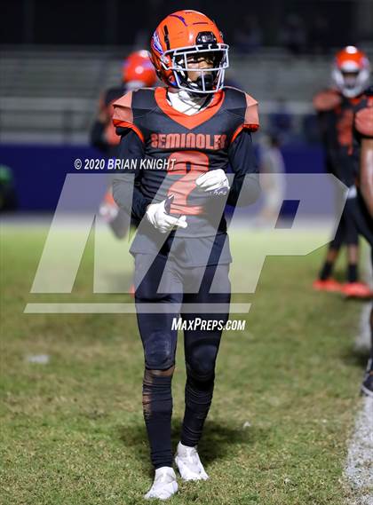 Thumbnail 2 in Lake Gibson vs. Southeast (FHSAA Class 6A Regional Playoff) photogallery.
