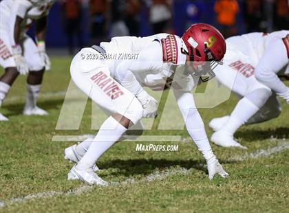 Thumbnail 2 in Lake Gibson vs. Southeast (FHSAA Class 6A Regional Playoff) photogallery.