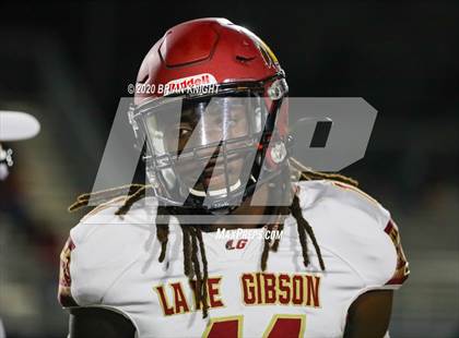 Thumbnail 3 in Lake Gibson vs. Southeast (FHSAA Class 6A Regional Playoff) photogallery.