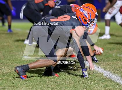 Thumbnail 3 in Lake Gibson vs. Southeast (FHSAA Class 6A Regional Playoff) photogallery.