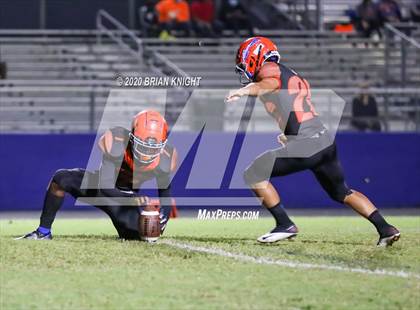 Thumbnail 3 in Lake Gibson vs. Southeast (FHSAA Class 6A Regional Playoff) photogallery.