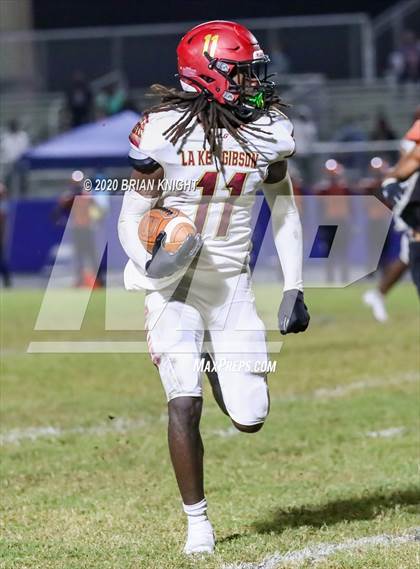 Thumbnail 2 in Lake Gibson vs. Southeast (FHSAA Class 6A Regional Playoff) photogallery.
