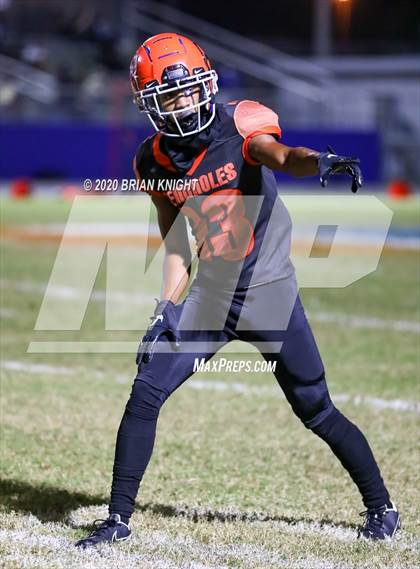 Thumbnail 3 in Lake Gibson vs. Southeast (FHSAA Class 6A Regional Playoff) photogallery.