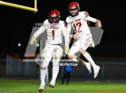 Thumbnail 3 in Lake Gibson vs. Southeast (FHSAA Class 6A Regional Playoff) photogallery.
