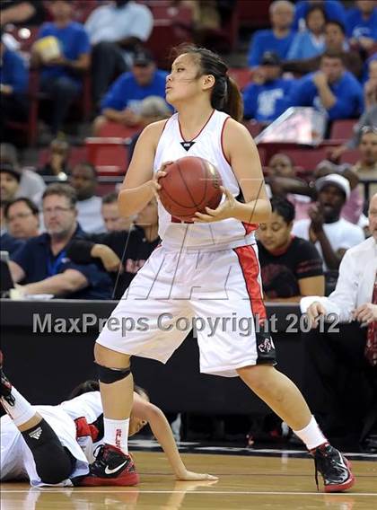 Thumbnail 2 in La Jolla Country Day vs. Salesian (CIF State D4 Final) photogallery.