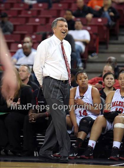 Thumbnail 3 in La Jolla Country Day vs. Salesian (CIF State D4 Final) photogallery.