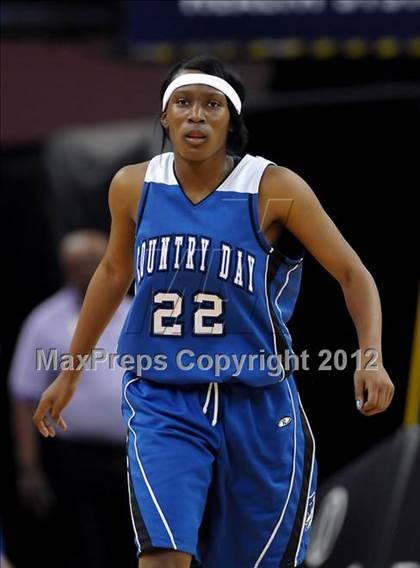 Thumbnail 2 in La Jolla Country Day vs. Salesian (CIF State D4 Final) photogallery.
