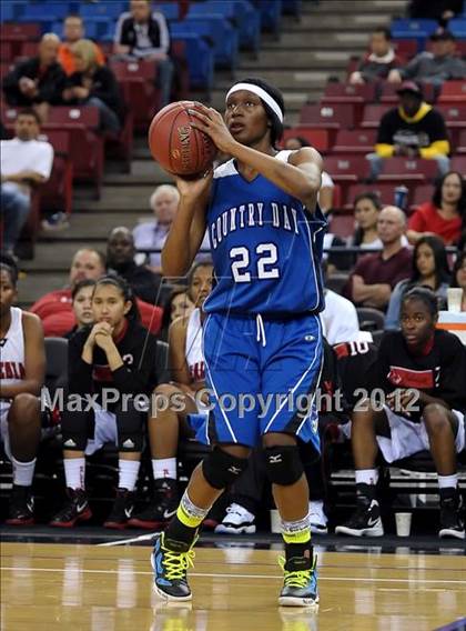 Thumbnail 2 in La Jolla Country Day vs. Salesian (CIF State D4 Final) photogallery.