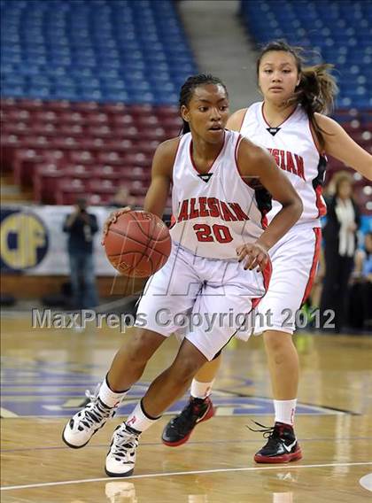 Thumbnail 1 in La Jolla Country Day vs. Salesian (CIF State D4 Final) photogallery.