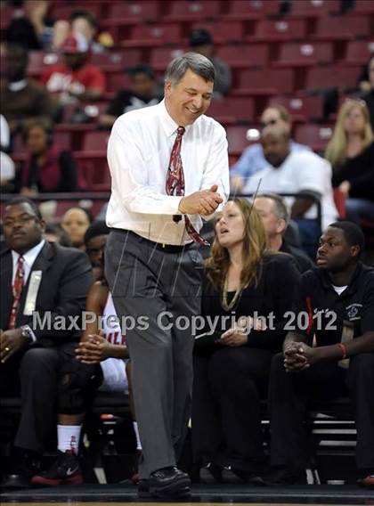 Thumbnail 2 in La Jolla Country Day vs. Salesian (CIF State D4 Final) photogallery.