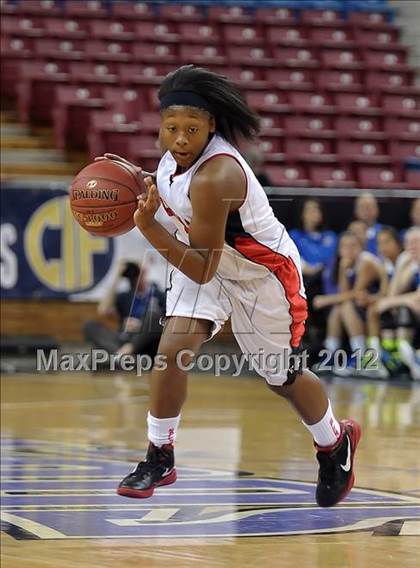 Thumbnail 1 in La Jolla Country Day vs. Salesian (CIF State D4 Final) photogallery.