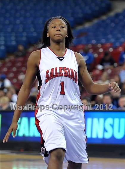 Thumbnail 2 in La Jolla Country Day vs. Salesian (CIF State D4 Final) photogallery.