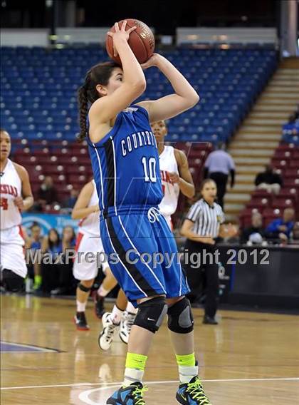 Thumbnail 2 in La Jolla Country Day vs. Salesian (CIF State D4 Final) photogallery.