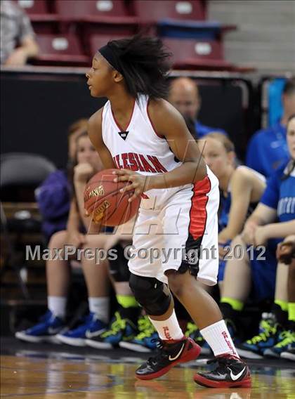 Thumbnail 3 in La Jolla Country Day vs. Salesian (CIF State D4 Final) photogallery.