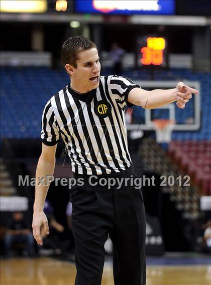 Thumbnail 2 in La Jolla Country Day vs. Salesian (CIF State D4 Final) photogallery.