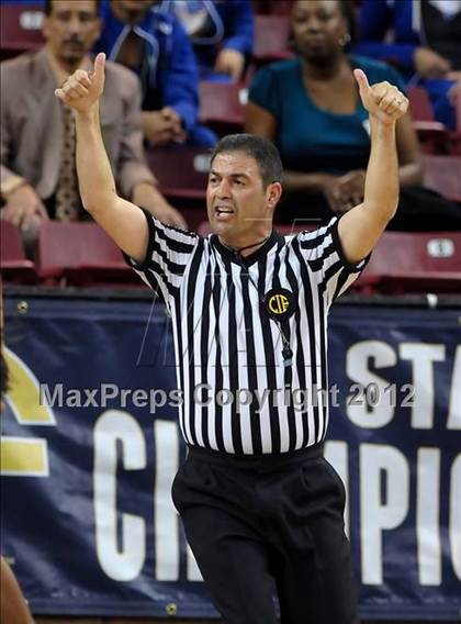 Thumbnail 1 in La Jolla Country Day vs. Salesian (CIF State D4 Final) photogallery.