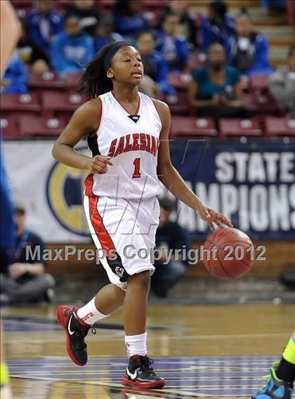 Thumbnail 2 in La Jolla Country Day vs. Salesian (CIF State D4 Final) photogallery.