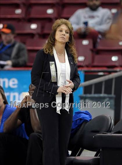 Thumbnail 3 in La Jolla Country Day vs. Salesian (CIF State D4 Final) photogallery.