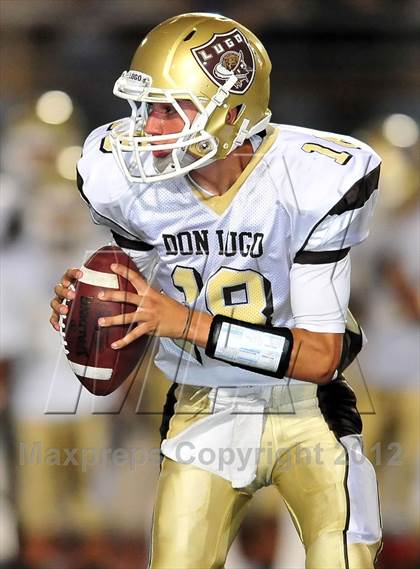 Thumbnail 1 in Azusa vs. Don Lugo photogallery.