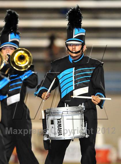 Thumbnail 1 in Azusa vs. Don Lugo photogallery.