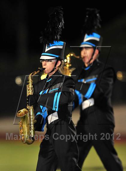 Thumbnail 2 in Azusa vs. Don Lugo photogallery.