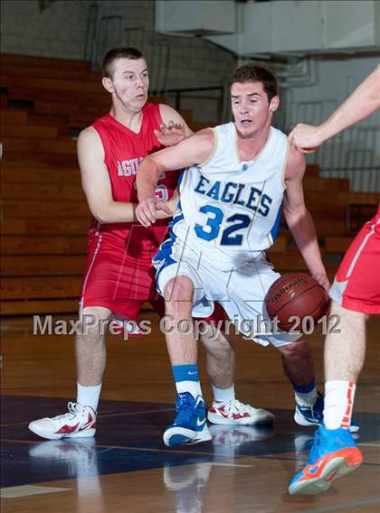 Thumbnail 2 in Agua Fria vs Santa Margarita (Torrey Pines Holiday Classic) photogallery.