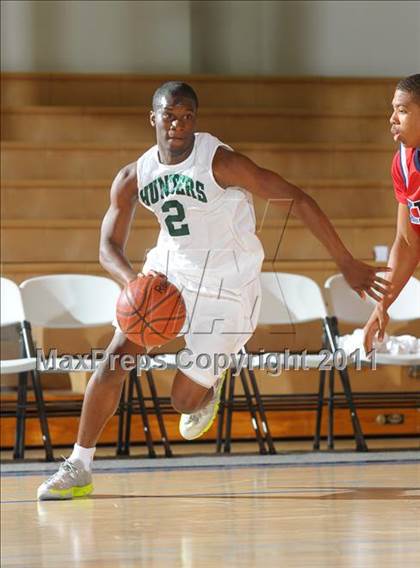 Thumbnail 1 in Canoga Park vs King (MaxPreps Holiday Classic) photogallery.