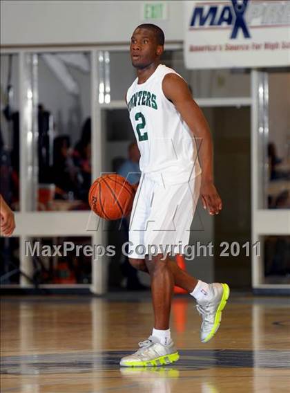 Thumbnail 1 in Canoga Park vs King (MaxPreps Holiday Classic) photogallery.