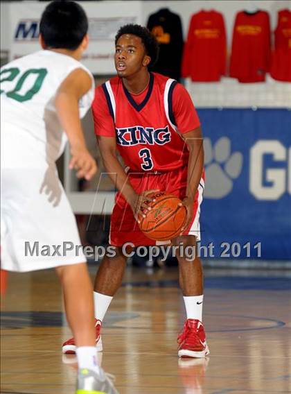 Thumbnail 3 in Canoga Park vs King (MaxPreps Holiday Classic) photogallery.