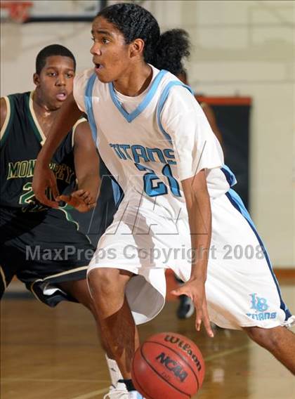 Thumbnail 3 in Monterey Trail vs. Burbank photogallery.