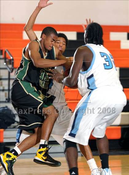 Thumbnail 2 in Monterey Trail vs. Burbank photogallery.