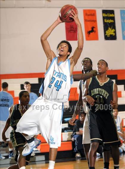 Thumbnail 1 in Monterey Trail vs. Burbank photogallery.