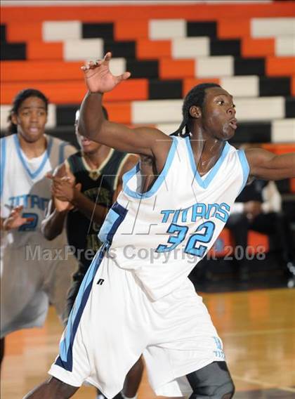 Thumbnail 2 in Monterey Trail vs. Burbank photogallery.