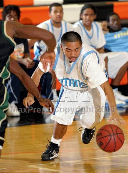 Thumbnail 3 in Monterey Trail vs. Burbank photogallery.