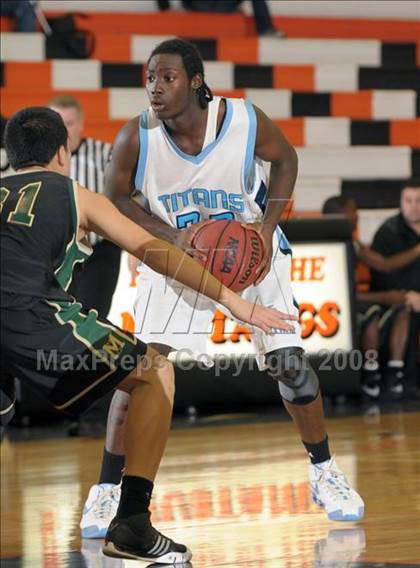 Thumbnail 2 in Monterey Trail vs. Burbank photogallery.